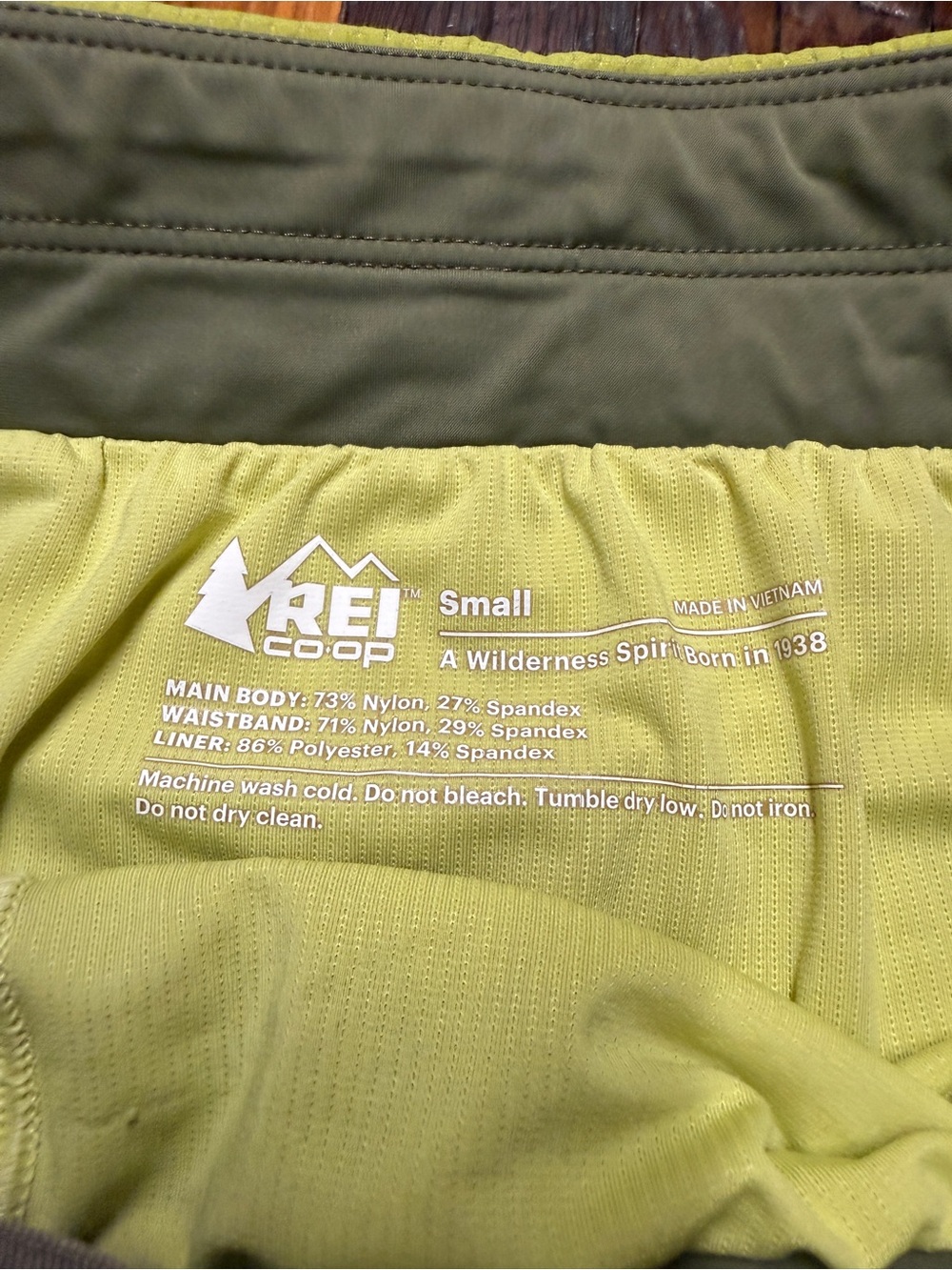 Lot of men’s running shorts - Picture 7 of 10